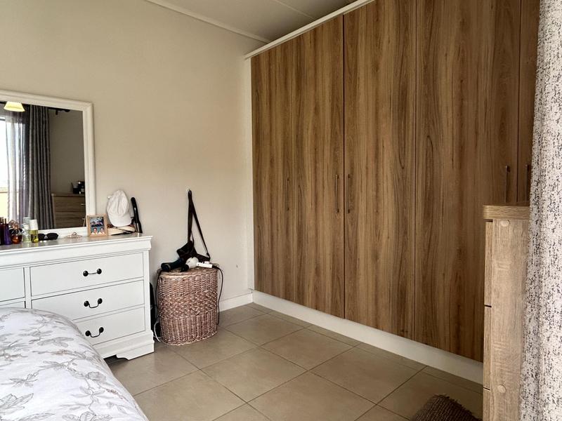 1 Bedroom Property for Sale in Sandown Western Cape